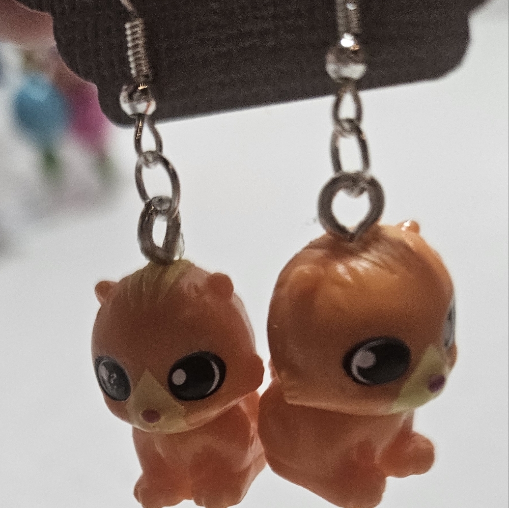 Squinkie Kitty Cat Dangle Earrings